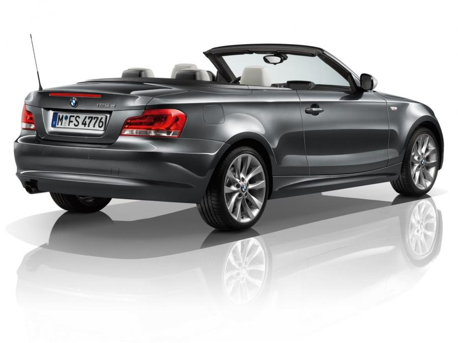  BMW 123d Convertible 2011 года  (фото 2 из 10)